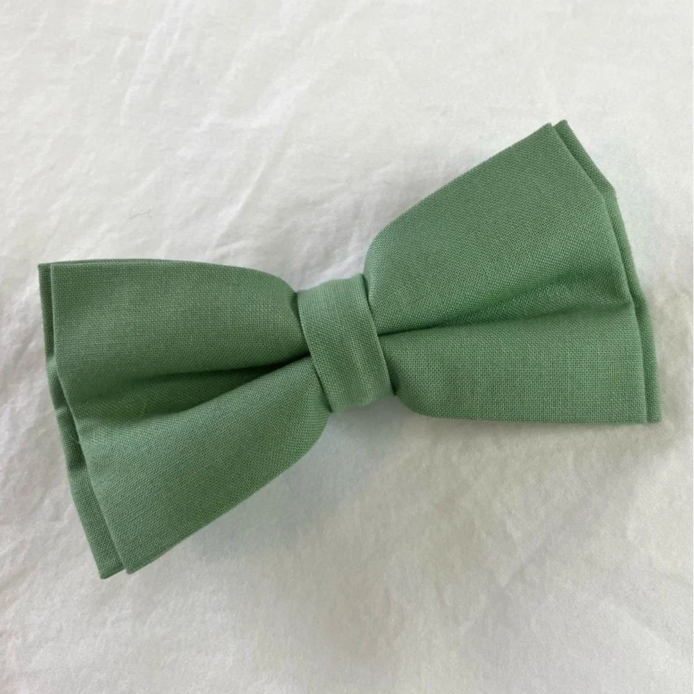 Boys formalwear accessories: 2 gray suspenders & adjustable ties, green bow tie
